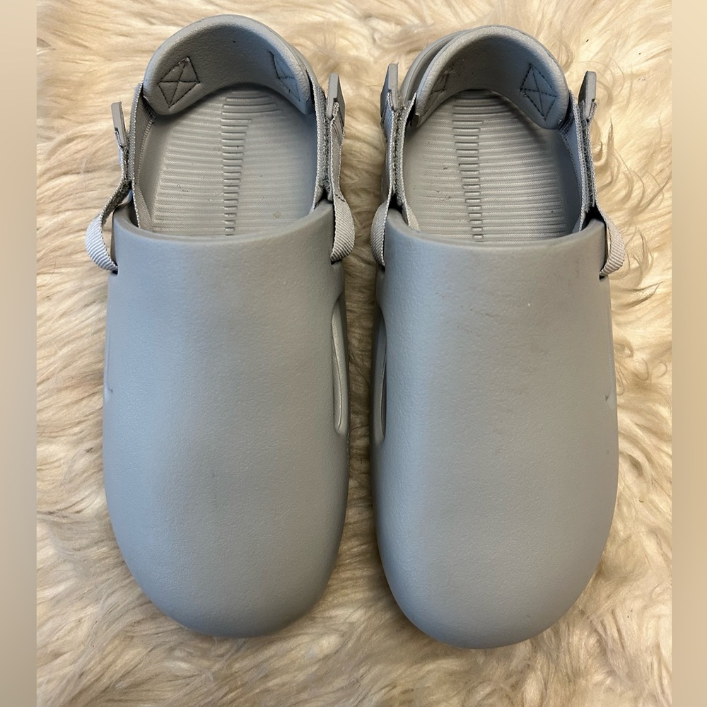 NIKE ‘Calm’ Mules In Light Smoke Grey - Picture 7 of 16